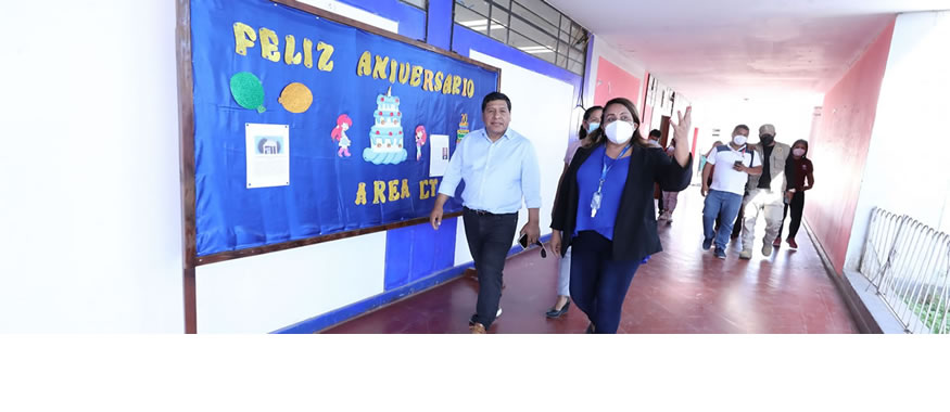 Gobernador anuncia trabajos de mejoramiento en la infraestructura del emblemático Colegio Simón Rodriguez de Nasca